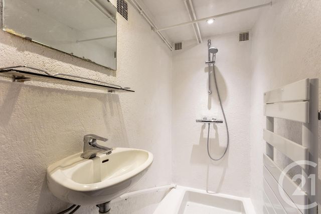 maison à vendre - 6 pièces - 125.0 m2 - LES QUATRE ROUTES DU LOT - 46 - MIDI-PYRENEES - Century 21 Cabinet Théron maison à vendre - 6 pièces - 125.0 m2 - LES QUATRE ROUTES DU LOT - 46 - MIDI-PYRENEES - Century 21 Cabinet Théron
