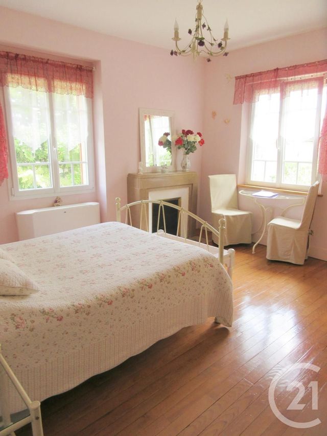 Afficher la photo en grand maison à vendre - 20 pièces - 419.0 m2 - GRAMAT - 46 - MIDI-PYRENEES - Century 21 Cabinet Théron