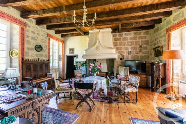 Afficher la photo en grand maison à vendre - 13 pièces - 481.0 m2 - BEAULIEU SUR DORDOGNE - 19 - LIMOUSIN - Century 21 Cabinet Théron