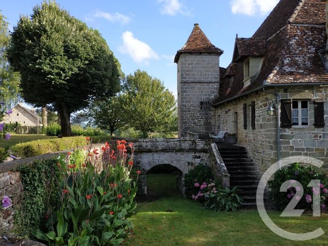 maison à vendre - 9 pièces - 241.3 m2 - MARCILLAC LA CROZE - 19 - LIMOUSIN - Century 21 Cabinet Théron