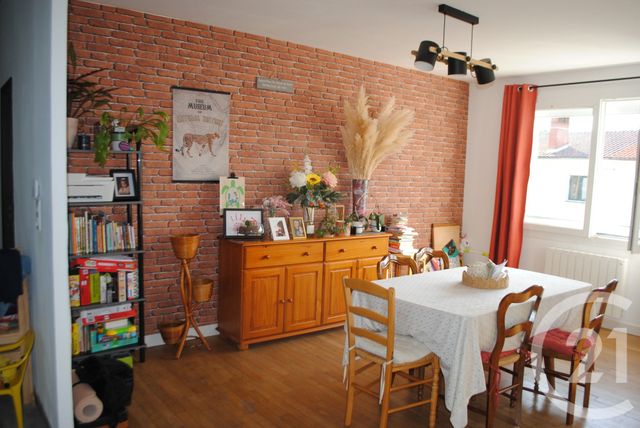 Appartement F4 à vendre - 5 pièces - 115.0 m2 - ST CERE - 46 - MIDI-PYRENEES - Century 21 Cabinet Théron