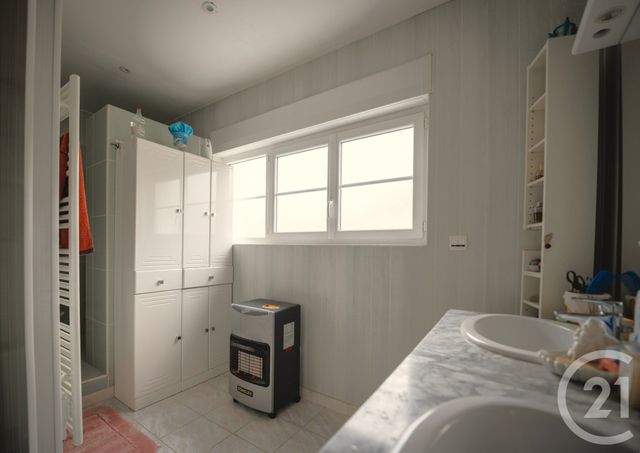 maison à vendre - 5 pièces - 84.3 m2 - VAYRAC - 46 - MIDI-PYRENEES - Century 21 Cabinet Théron